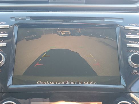 Used 2019 Nissan Murano SV image 25