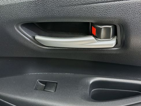 Used 2021 Toyota Corolla SE FWD image 28