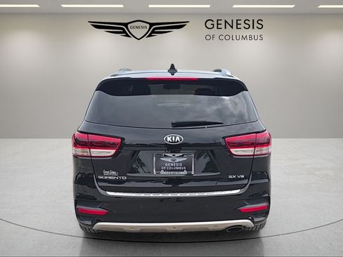Used 2017 Kia Sorento SX FWD image 4