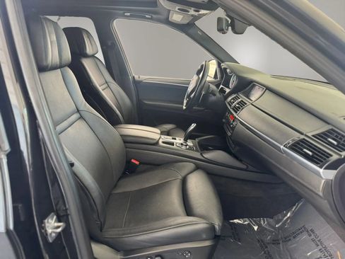Used 2011 BMW X5 M xDrive Sport Utility 4D image 9