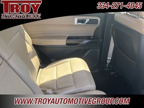 Used 2020 Ford Explorer XLT w/ Equipment Group 202A AWD/4WD image 29