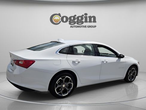 Used 2024 Chevrolet Malibu LT FWD image 5