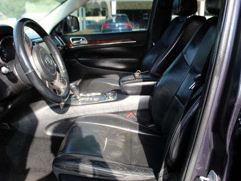 Used 2013 Jeep Grand Cherokee Limited w/ Advance Technology Group image 15