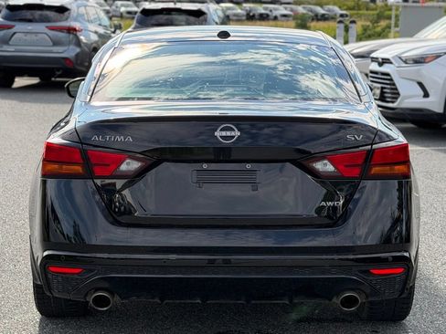 Used 2024 Nissan Altima 2.5 SV w/ SV Premium Package AWD/4WD image 4