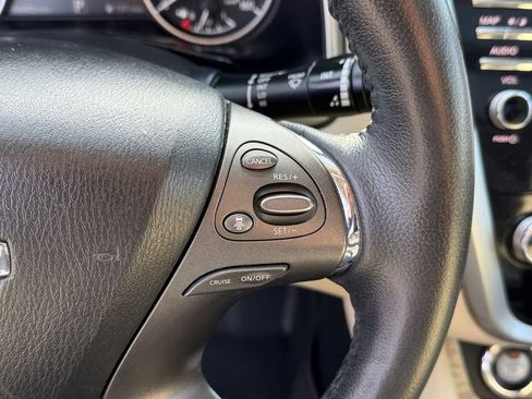 Used 2020 Nissan Murano SL w/ Moonroof Package image 21