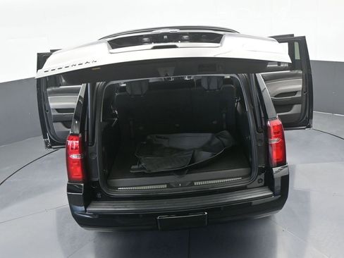 Used 2020 Chevrolet Suburban LT image 70