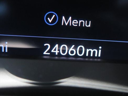 Used 2023 Cadillac XT6 Premium Luxury w/ Technology Package image 13