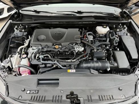 Used 2025 Toyota Camry SE FWD image 24