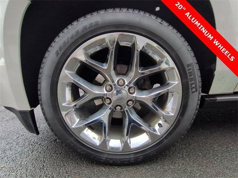 Used 2020 GMC Yukon Denali w/ Denali Premium Package image 34