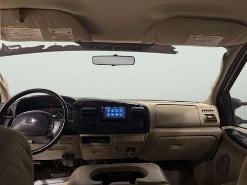 Used 2005 Ford F250 XL image 25