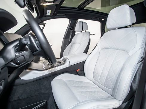 Used 2023 BMW X5 xDrive45e w/ Executive Package image 17