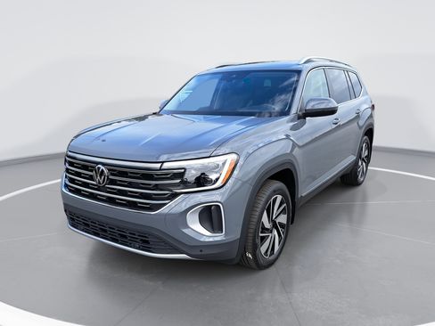 New 2026 Volkswagen Atlas SEL image 7