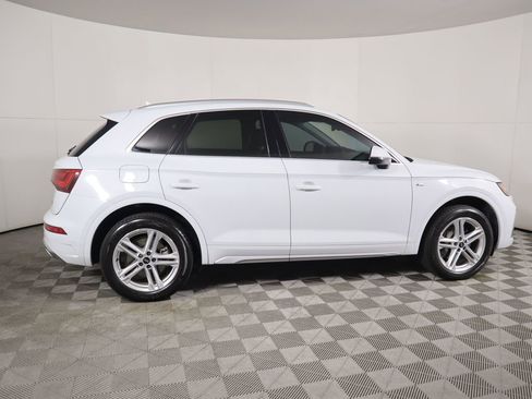 Used 2021 Audi Q5 e Premium image 4