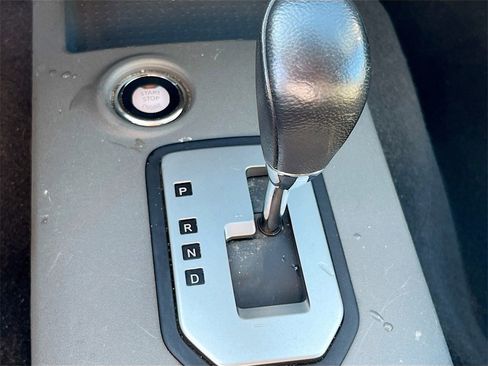 Used 2020 Nissan Frontier SV w/ Midnight Edition Floor Mats image 16