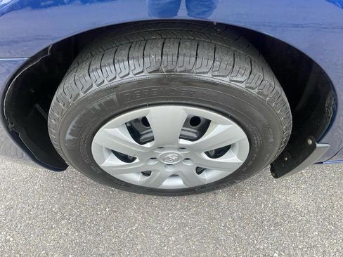 Used 2011 Toyota Camry FWD image 18