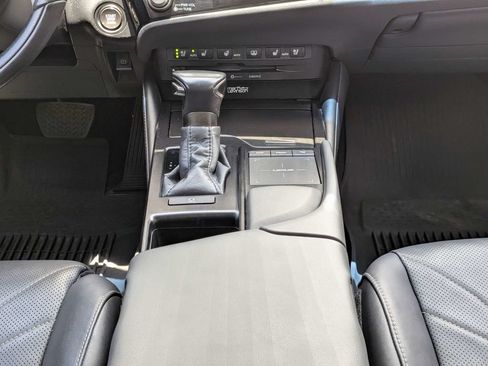 Used 2022 Lexus ES 350 Ultra Luxury w/ Accessory Package 2 FWD image 23