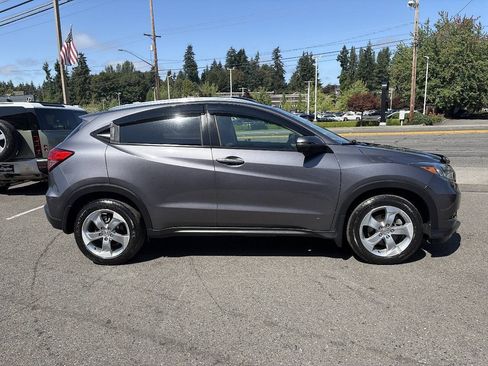 Used 2017 Honda HR-V EX-L image 12