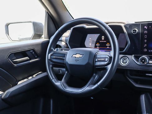 Used 2023 Chevrolet Colorado W/T RWD image 14