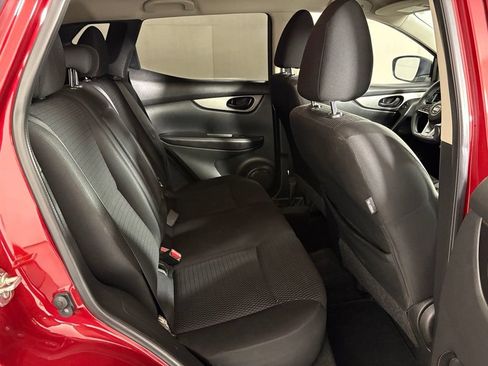 Used 2019 Nissan Rogue Sport S FWD image 40