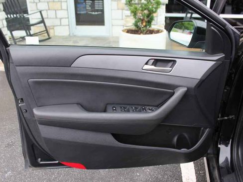Used 2018 Hyundai Sonata SEL FWD image 10