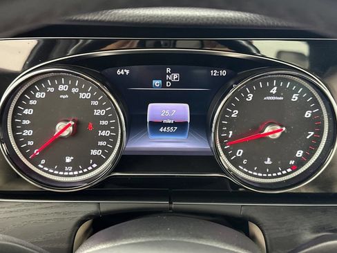 Used 2017 Mercedes-Benz E 300 image 32