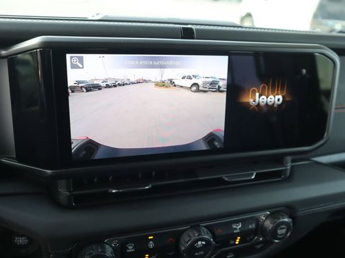 New 2026 Jeep Gladiator Rubicon w/ Steel Power Dome Hood Package AWD/4WD image 6