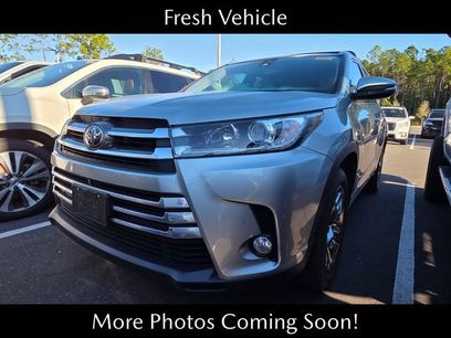 Used 2017 Toyota Highlander Limited