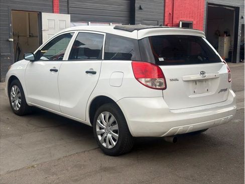 Used 2004 Toyota Matrix w/ PWR Pkg FWD image 3