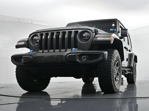 Used 2022 Jeep Wrangler Unlimited Rubicon 4xe w/ Cold Weather Group AWD/4WD image 19