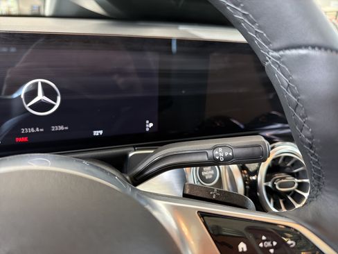 Used 2026 Mercedes-Benz GLB 250 4MATIC image 18