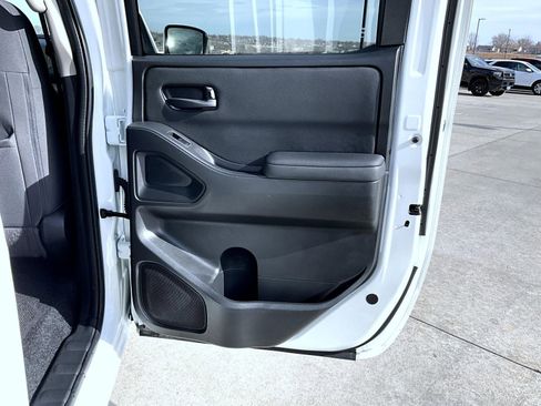 Certified 2024 Nissan Frontier S image 17