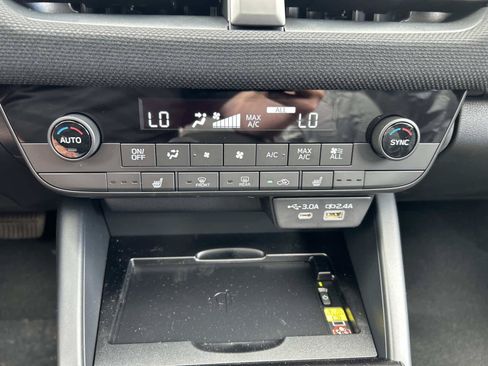 New 2026 Subaru Outback Limited AWD/4WD image 14