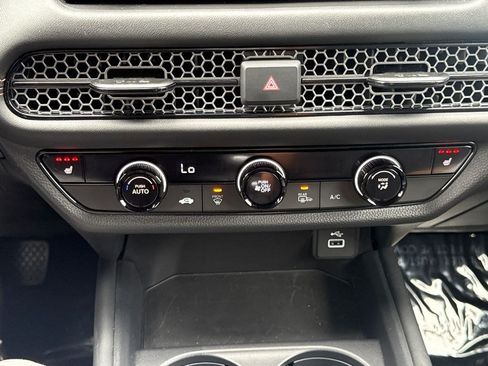 Certified 2024 Honda HR-V Sport image 29