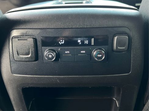 Used 2018 Chevrolet Tahoe LT AWD/4WD image 39