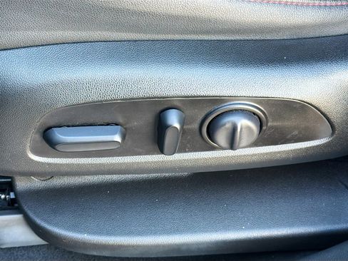 Used 2021 Chevrolet Blazer RS w/ Enhanced Convenience Package image 24