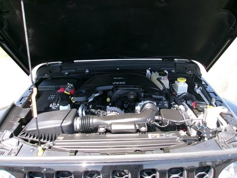 Used 2021 Jeep Gladiator Sport w/ Quick Order Package 24Q 80Th AWD/4WD image 19