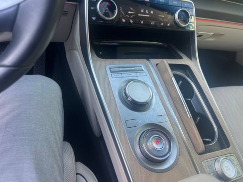 Used 2024 Genesis GV80 3.5T Advanced w/ Advanced Package AWD/4WD image 23