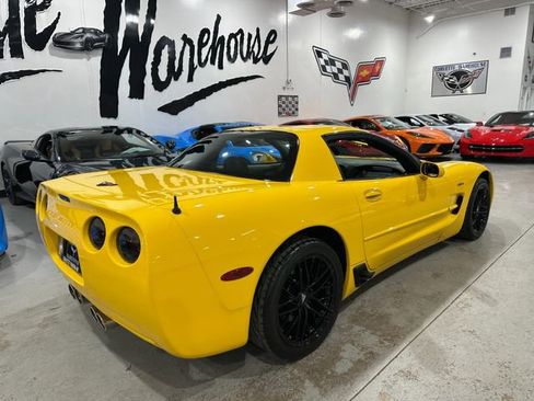 Used 2002 Chevrolet Corvette Z06 w/ Memory Pkg image 8