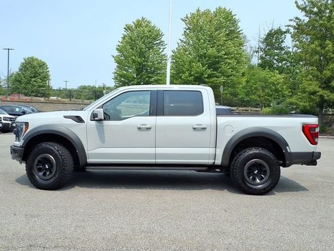 Used 2023 Ford F150 Raptor w/ Raptor Carbon Fibre Package AWD/4WD image 2