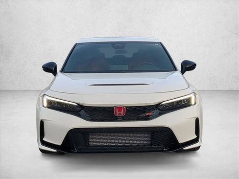 Used 2025 Honda Civic Type R image 2