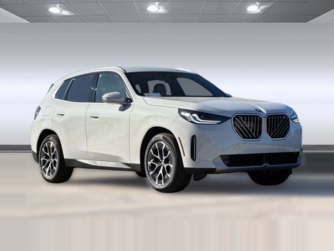 Used 2026 BMW X3 xDrive30i w/ Premium Package AWD/4WD image 7