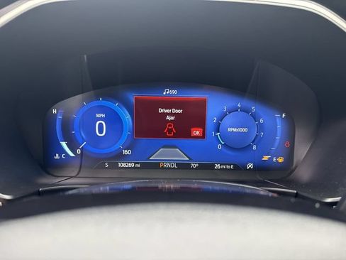 Used 2022 Ford Escape SEL w/ Technology Package FWD image 15