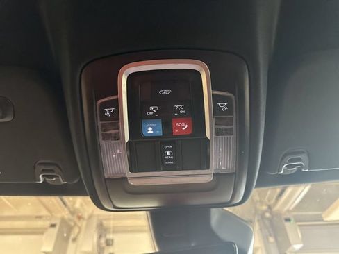 Used 2025 RAM 1500 Big Horn AWD/4WD image 16