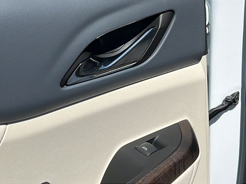 Certified 2023 GMC Acadia Denali AWD/4WD image 13