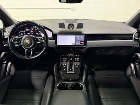 Used 2020 Porsche Cayenne AWD/4WD image 21