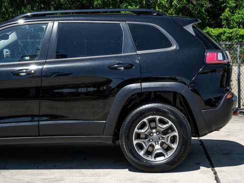 Used 2022 Jeep Cherokee Trailhawk w/ Sun, Sound & Nav Group AWD/4WD image 23