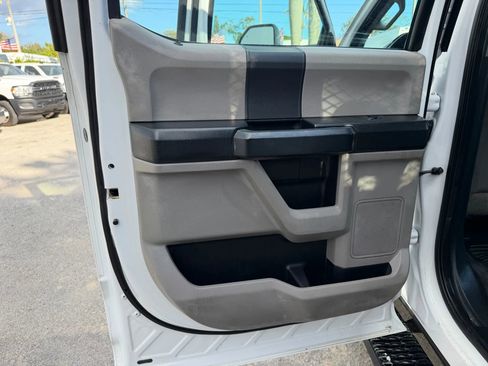 Used 2017 Ford F550 2WD Crew Cab Super Duty w/ Power Equipment Group image 15