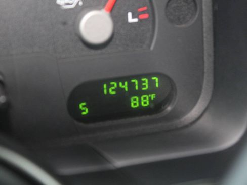 Used 2004 Ford Explorer Sport XLT AWD/4WD image 9