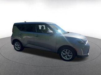 Used 2025 Kia Soul LX w/ LX Technology Package FWD video 2
