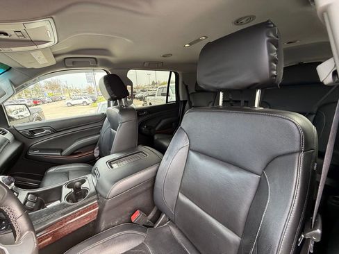 Used 2017 GMC Yukon SLT AWD/4WD image 13